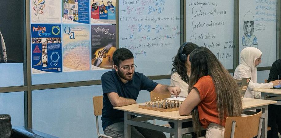AUIS Mathematics Tutor